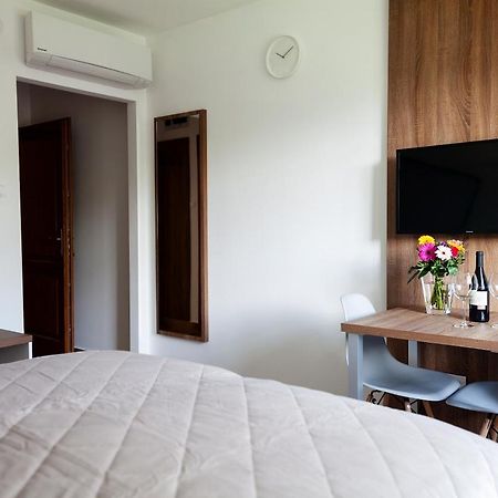 Hvt Comfort Apartments Mezőkövesd Eksteriør bilde