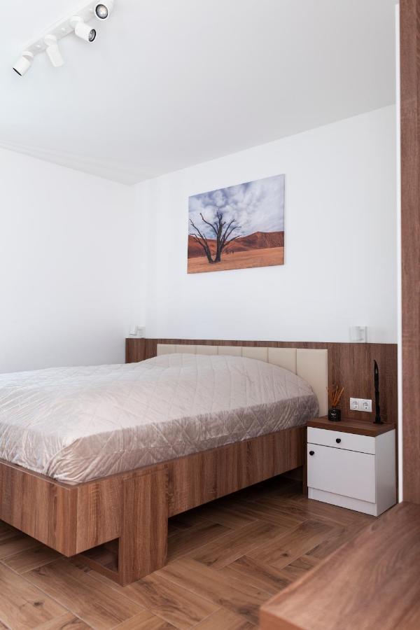 Hvt Comfort Apartments Mezőkövesd Eksteriør bilde