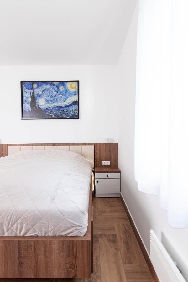 Hvt Comfort Apartments Mezőkövesd Eksteriør bilde