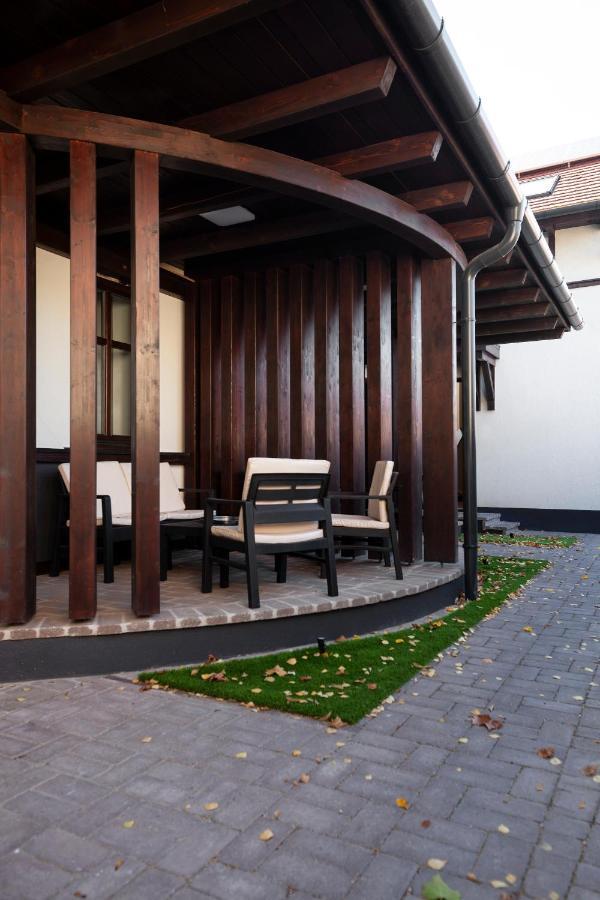 Hvt Comfort Apartments Mezőkövesd Eksteriør bilde