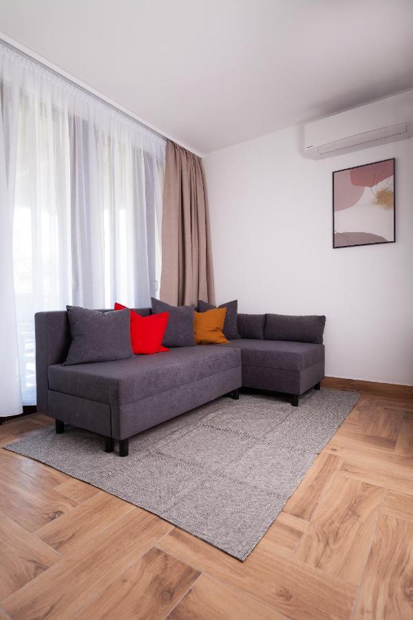 Hvt Comfort Apartments Mezőkövesd Eksteriør bilde