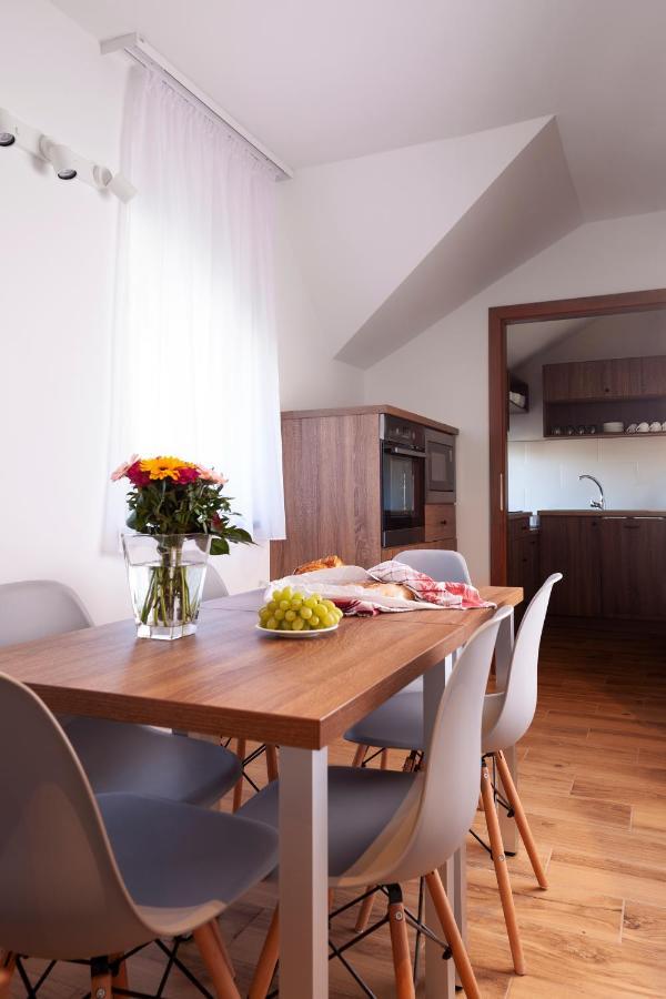 Hvt Comfort Apartments Mezőkövesd Eksteriør bilde